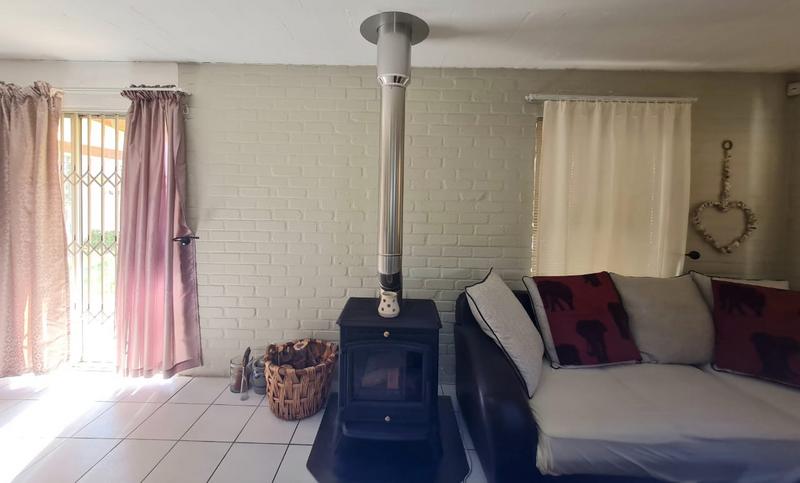 2 Bedroom Property for Sale in Groenvallei Western Cape